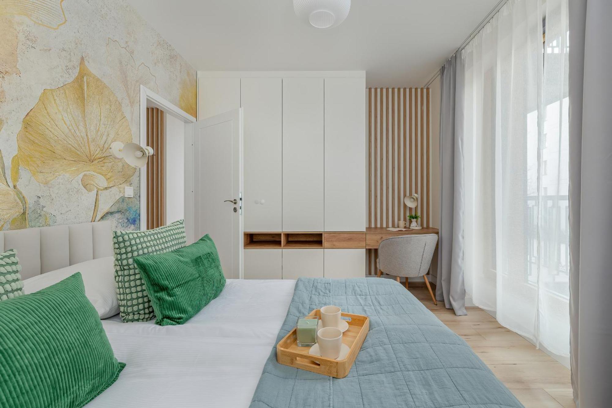 Cozy Apartment Orawska With Balcony By Noclegi Renters Краков Экстерьер фото